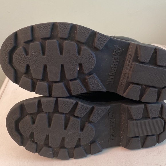 Timberland black suede kids boots - Picture 13 of 16